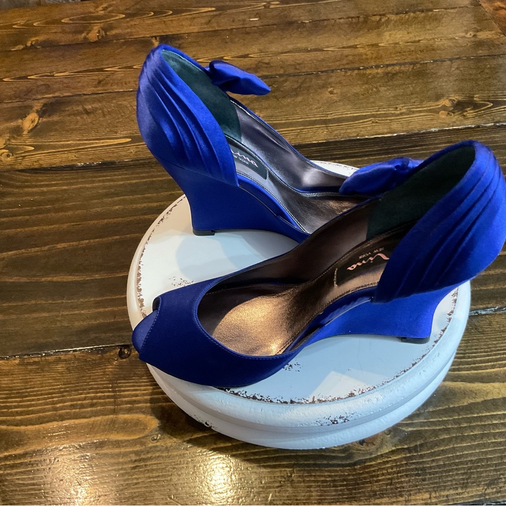 NINA Heels Pumps Womens Sz 7 Sapphire Blue Cobalt Satin Leather Sole D'orsay - Picture 6 of 10